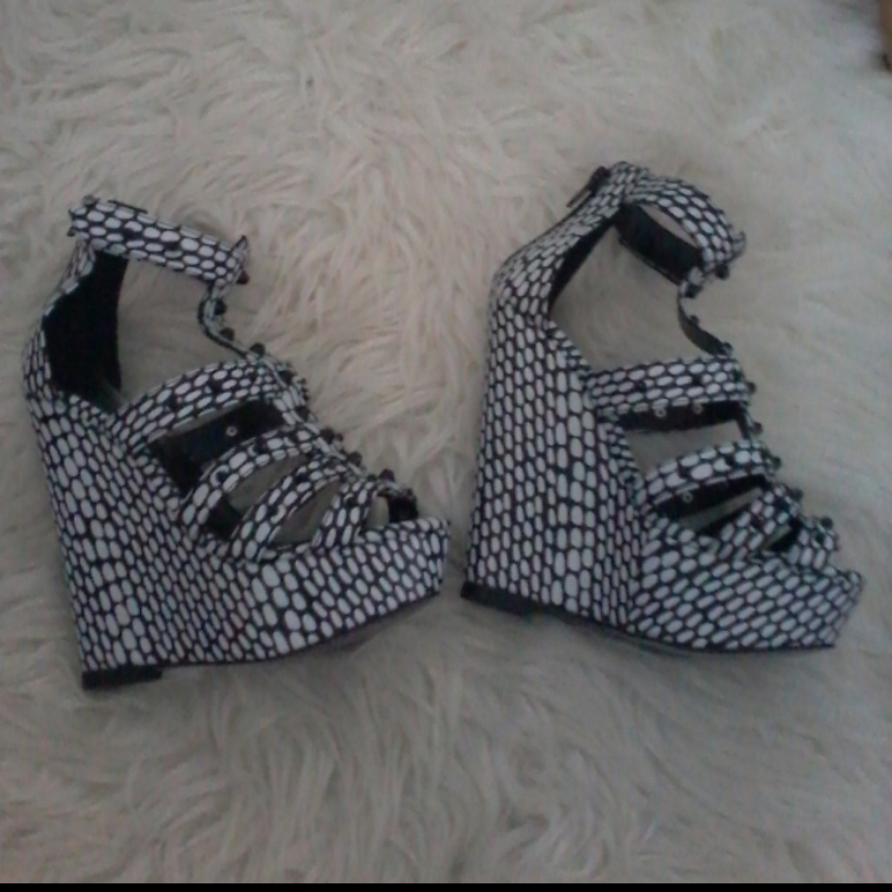 NWTPaper Fox Shoes